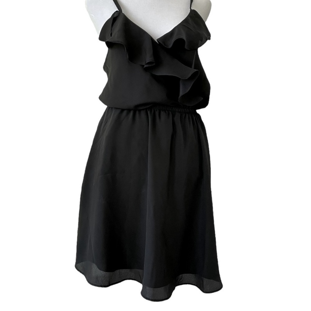 BCBGeneration Black, Ruffled Mini Dress ✨ Size S